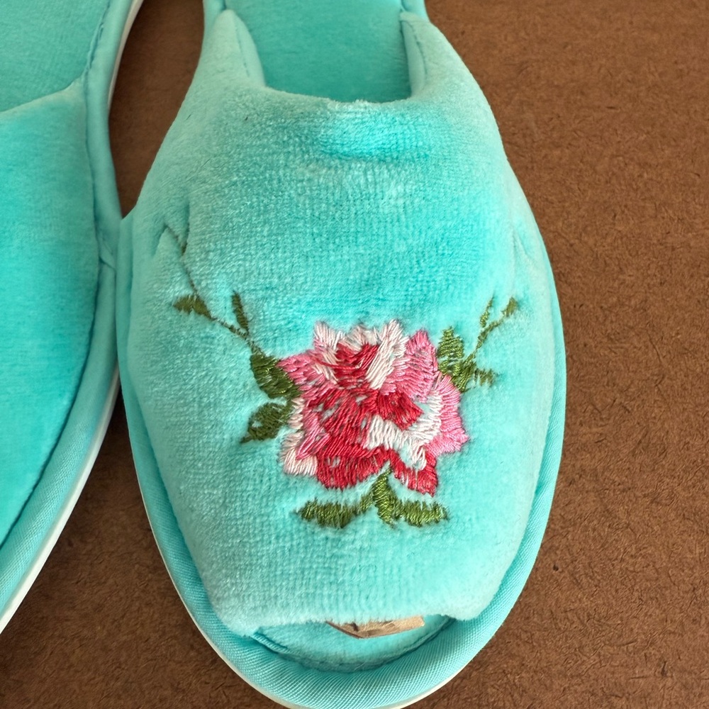 Vintage Dearfoams Turquoise Floral Embroidered Women's Slippers Size 8-9 - Picture 5 of 6